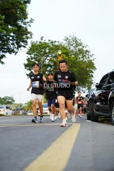 Runner Photo 4198844
