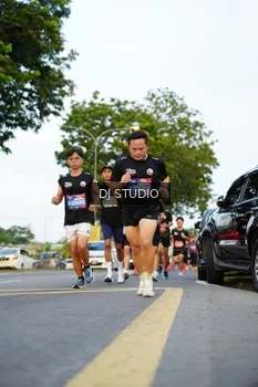 Runner Photo 4198845