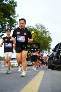Runner Photo 4198855