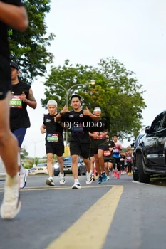 Runner Photo 4198857