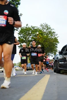Runner Photo 4198859