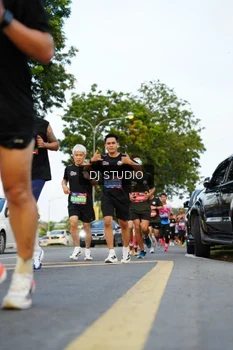 Runner Photo 4198861