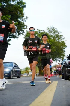 Runner Photo 4198872