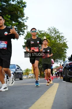 Runner Photo 4198875