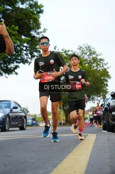 Runner Photo 4198878