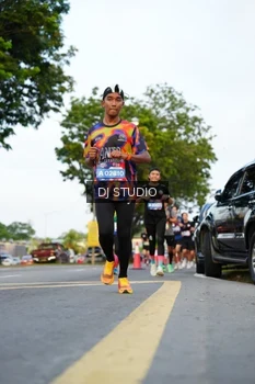 Runner Photo 4198923
