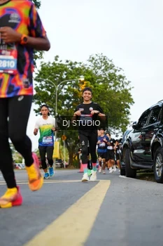Runner Photo 4198924