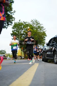 Runner Photo 4198925