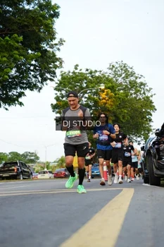Runner Photo 4198940