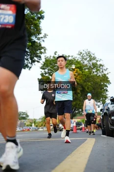 Runner Photo 4198974