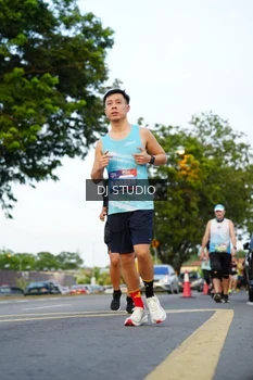 Runner Photo 4198978