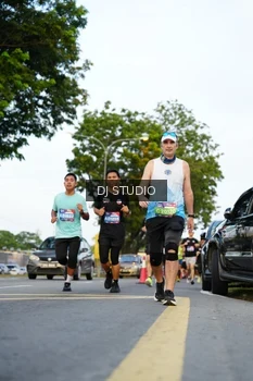 Runner Photo 4198997