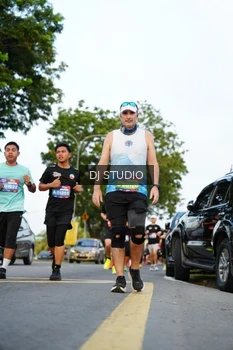 Runner Photo 4199004