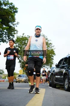 Runner Photo 4199006