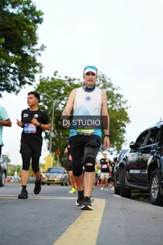 Runner Photo 4199007