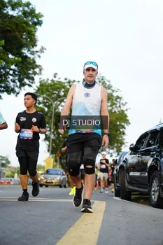 Runner Photo 4199008