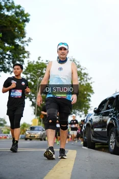 Runner Photo 4199009