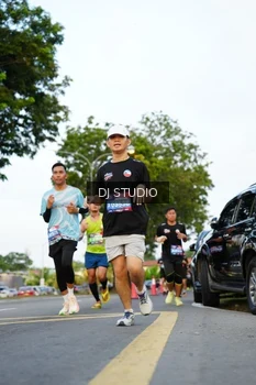 Runner Photo 4199022