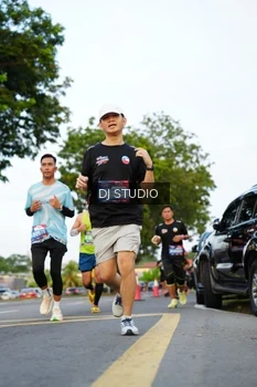 Runner Photo 4199026