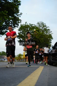 Runner Photo 4199043