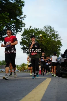 Runner Photo 4199046