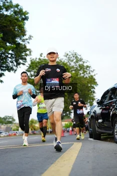 Runner Photo 4199051