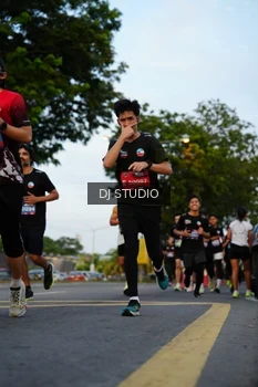 Runner Photo 4199052