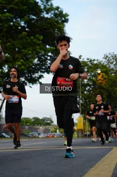 Runner Photo 4199055