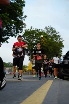 Runner Photo 4199056