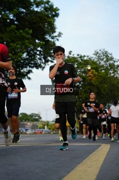 Runner Photo 4199057