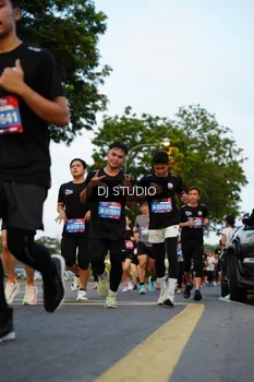 Runner Photo 4199060