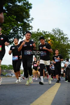 Runner Photo 4199062