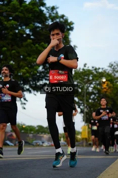 Runner Photo 4199066