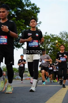 Runner Photo 4199070