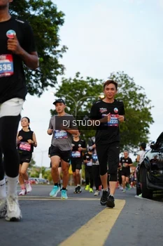 Runner Photo 4199072