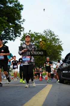 Runner Photo 4199080