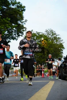 Runner Photo 4199084