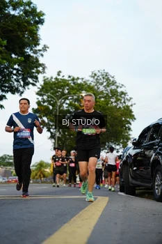 Runner Photo 4199090