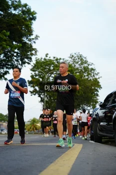 Runner Photo 4199092