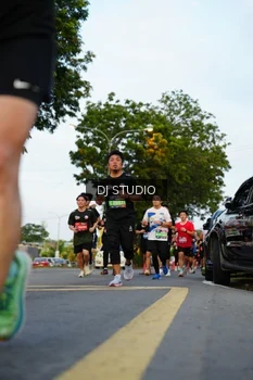Runner Photo 4199111