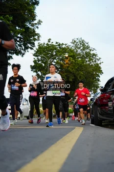 Runner Photo 4199120