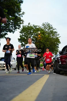 Runner Photo 4199124