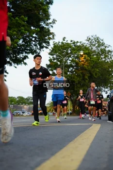 Runner Photo 4199144