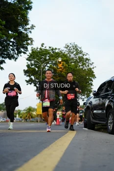 Runner Photo 4199175