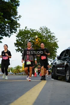 Runner Photo 4199176