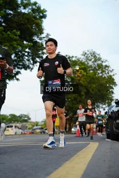 Runner Photo 4199210