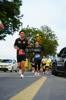 Runner Photo 4199251