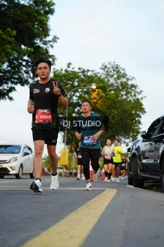 Runner Photo 4199255