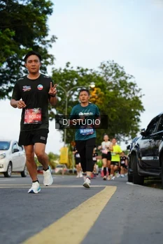 Runner Photo 4199256