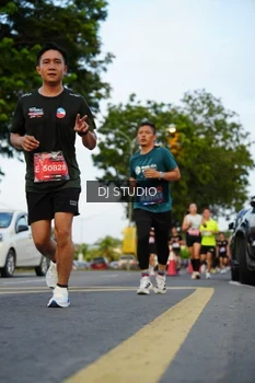 Runner Photo 4199258